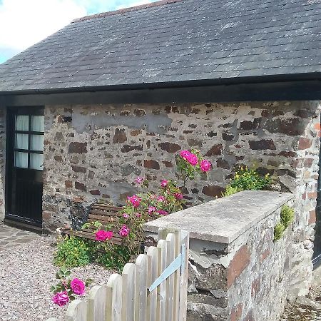 Villa The Old Workshop Knowstone Exterior foto